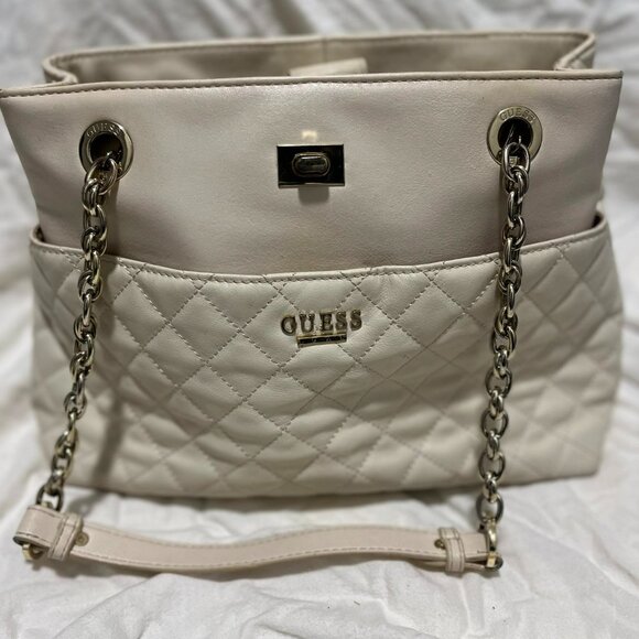GUESS Luxe Cream Quilted Leather Chain Shoulder Bag with Gold Hardware - Picture 1 of 9